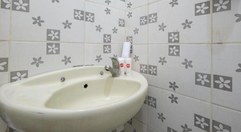 佩尔马塔酒店 马卡萨 外观 照片